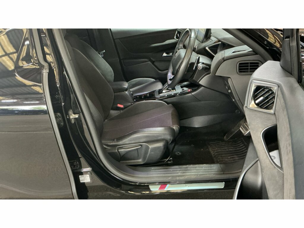 DS DS 3 Crossback Puretech Performance Line AY22ZYN Black #3
