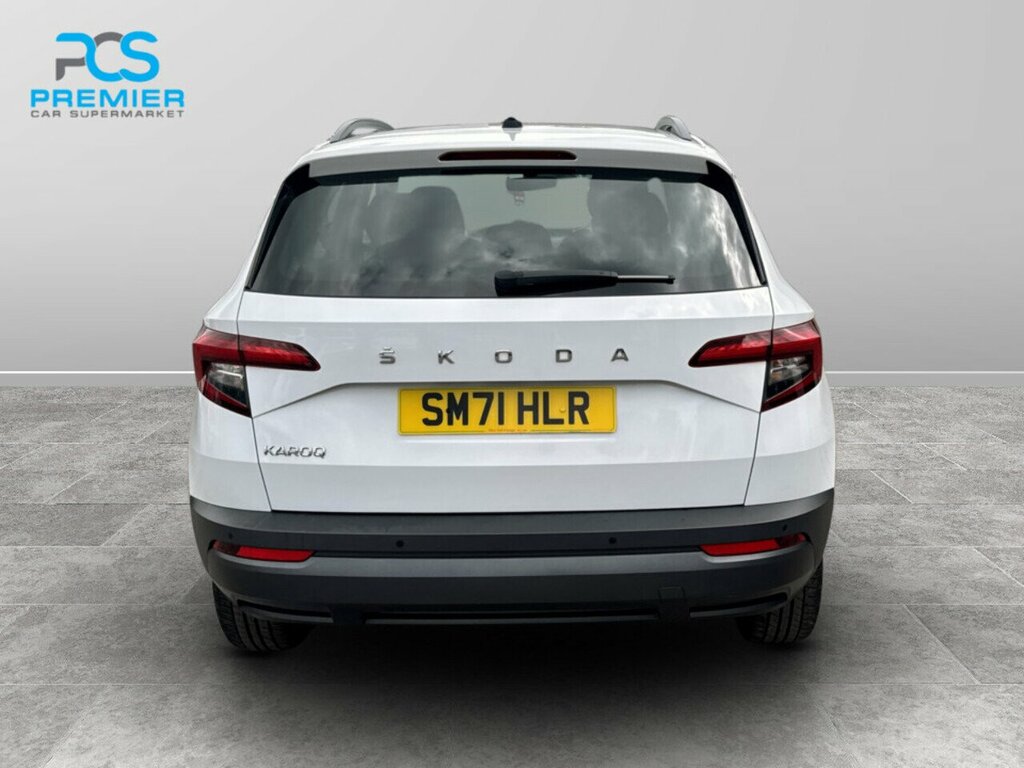 Skoda Karoq Tsi Act Se Technology SM71HLR White #3