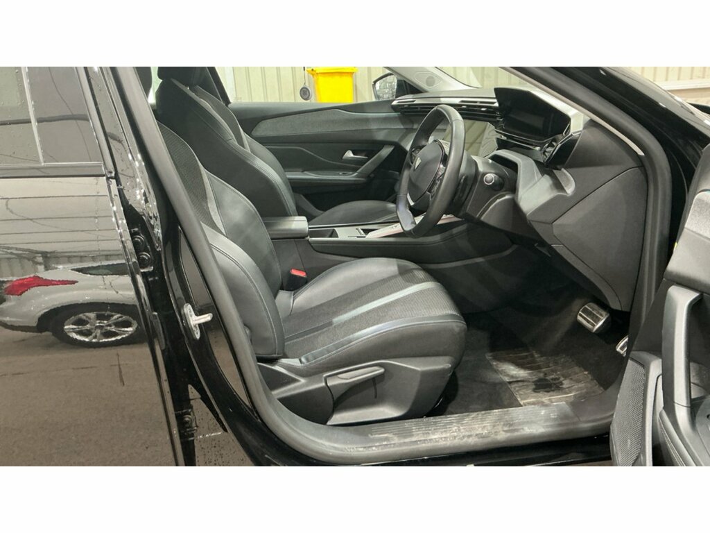 Peugeot 308 Puretech Allure Premium Black #3