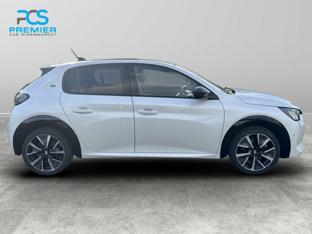 Peugeot e-208 Gt White #4