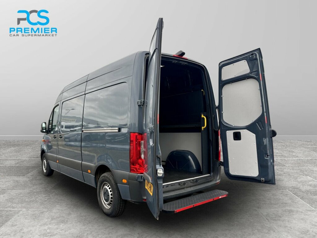 Mercedes-Benz eSprinter Progressive Grey #6