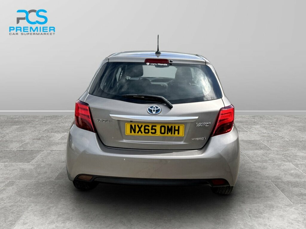 Toyota Yaris Vvt-h Excel Brown #3