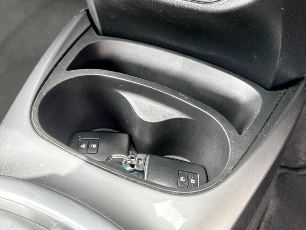 Toyota Yaris 1.5 Hybrid Active Cvt Red #12