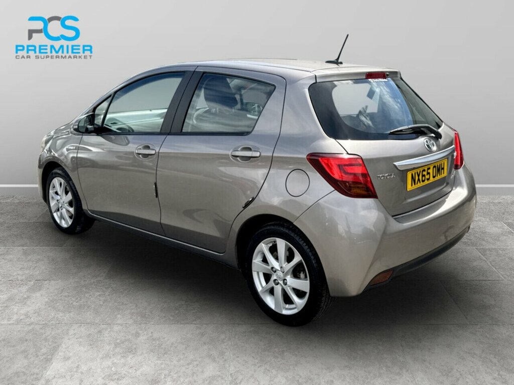 Toyota Yaris Vvt-h Excel Brown #2