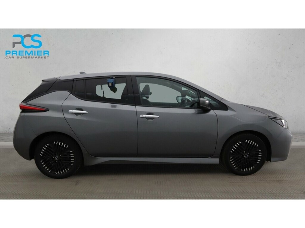 Nissan Leaf Tekna Grey #2