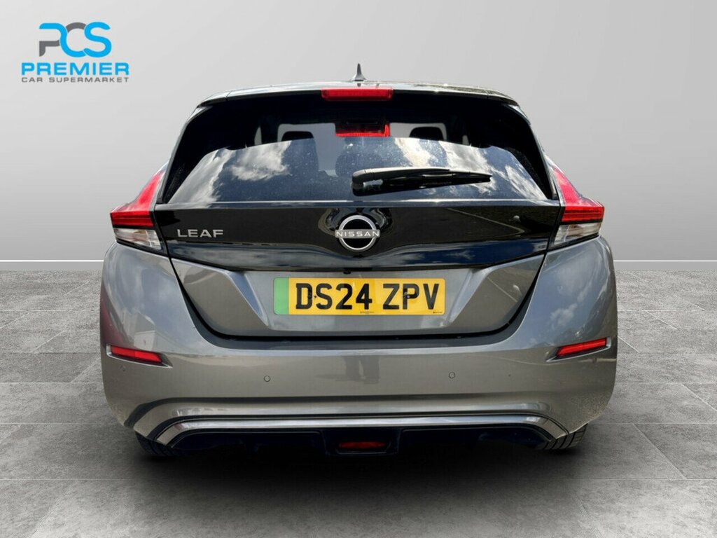 Nissan Leaf Tekna Grey #3
