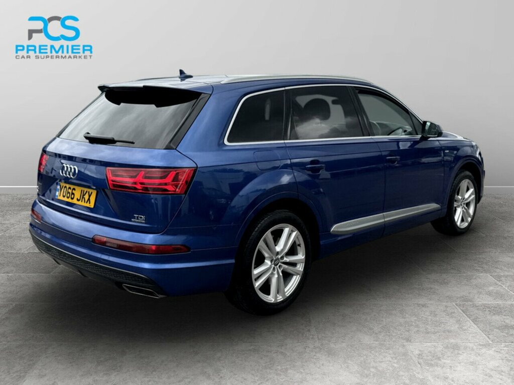 Audi Q7 E 220 D Amg Line Black #34