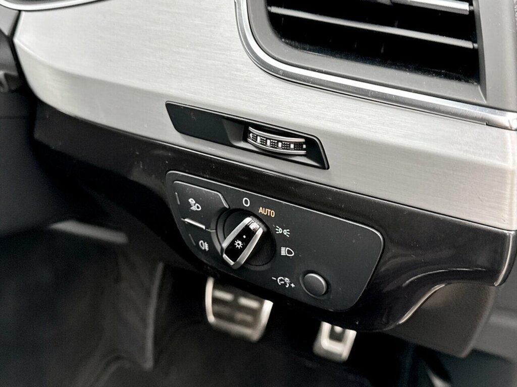 Audi Q7 E 220 D Amg Line Black #29