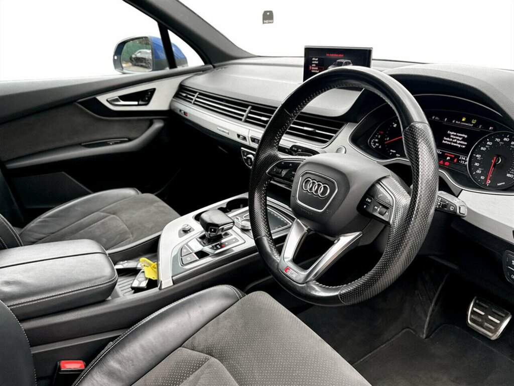 Audi Q7 E 220 D Amg Line Black #9