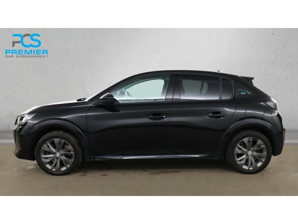 Peugeot e-208 Allure Premium Black #5