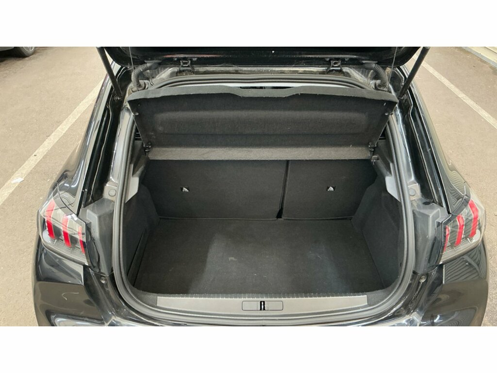 Peugeot 208 Puretech Allure Premium Black #5