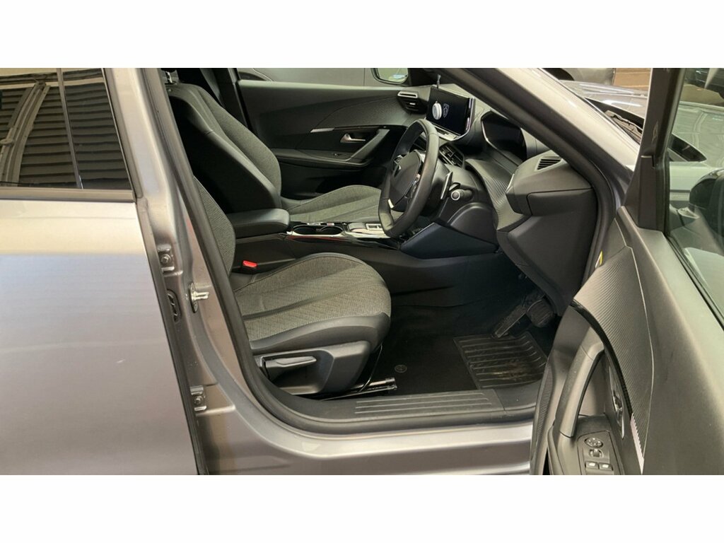 Peugeot 2008 Puretech Allure Grey #3