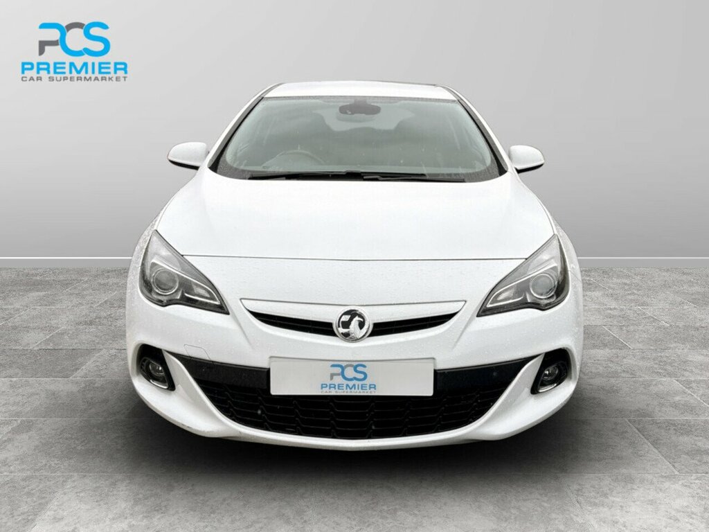 Vauxhall Astra GTC I Turbo Limited Edition White #2