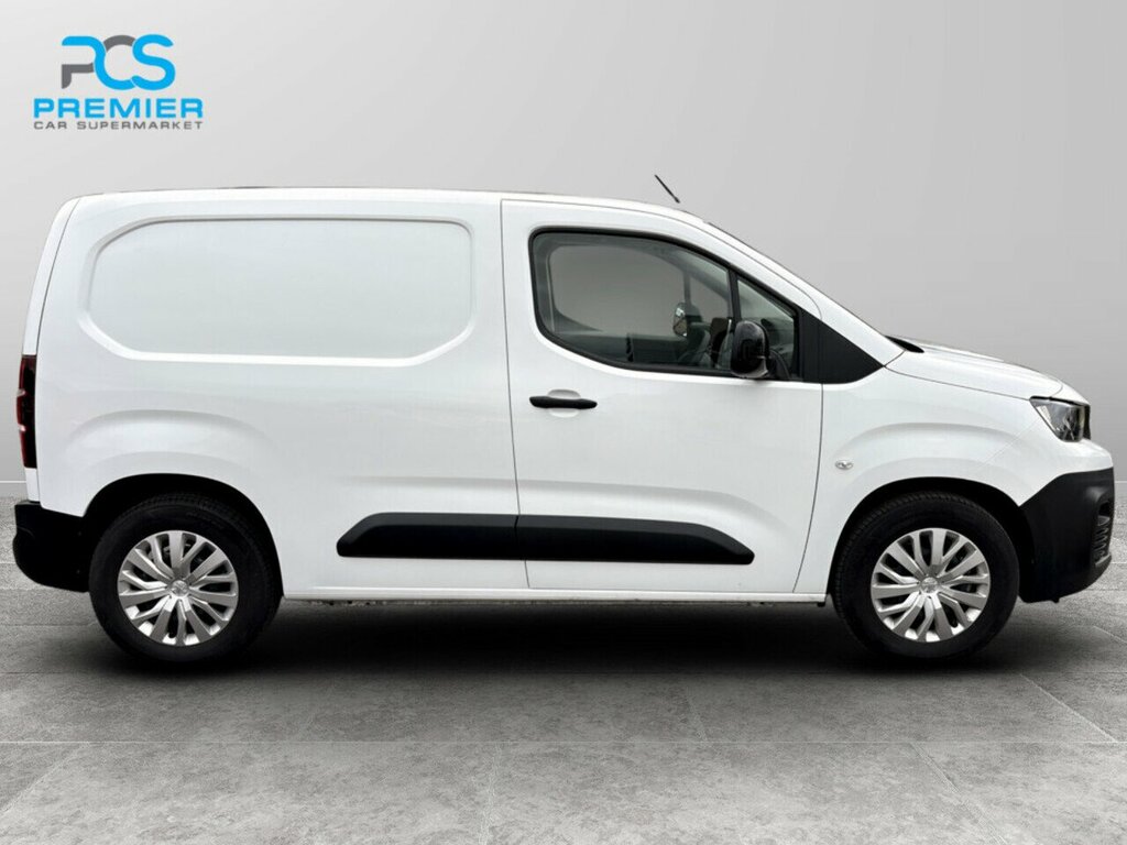 Peugeot E-Partner 800 Professional Premium White #4