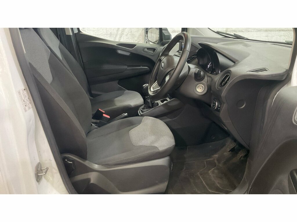 Ford Transit Courier Ecoboost Leader White #3