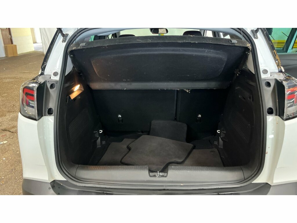 Vauxhall Crossland Elite Edition White #5