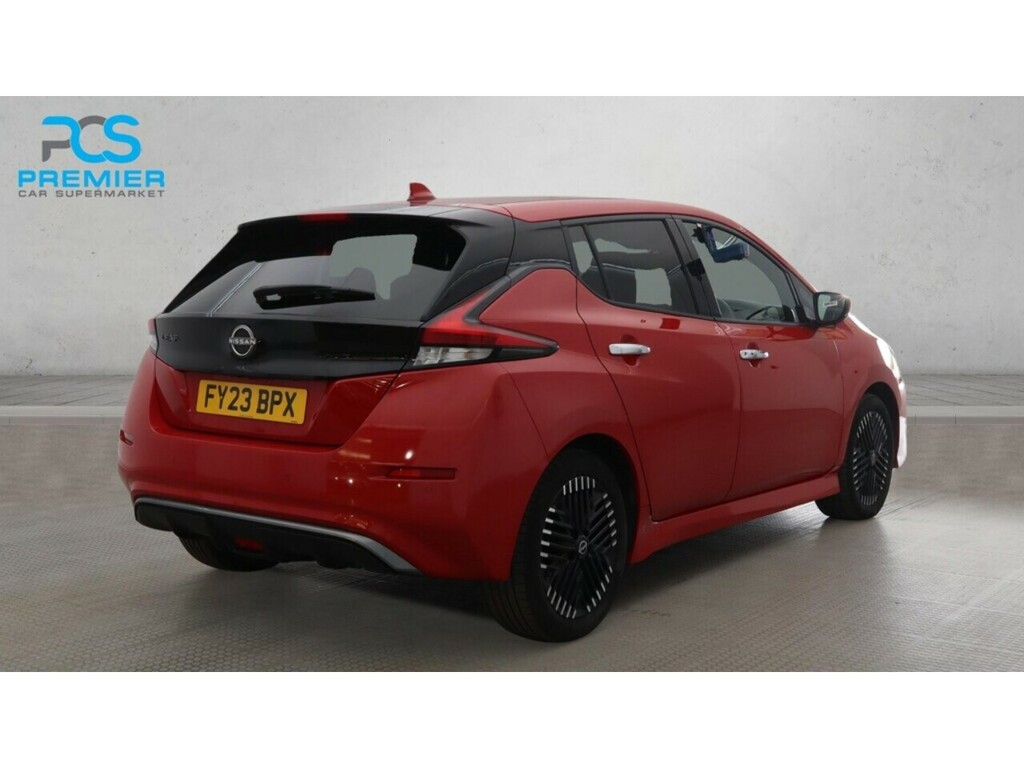 Nissan Leaf N-connecta Red #4