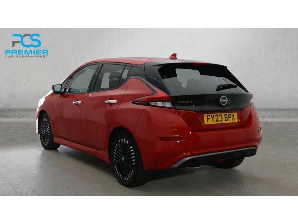 Nissan Leaf N-connecta Red #3