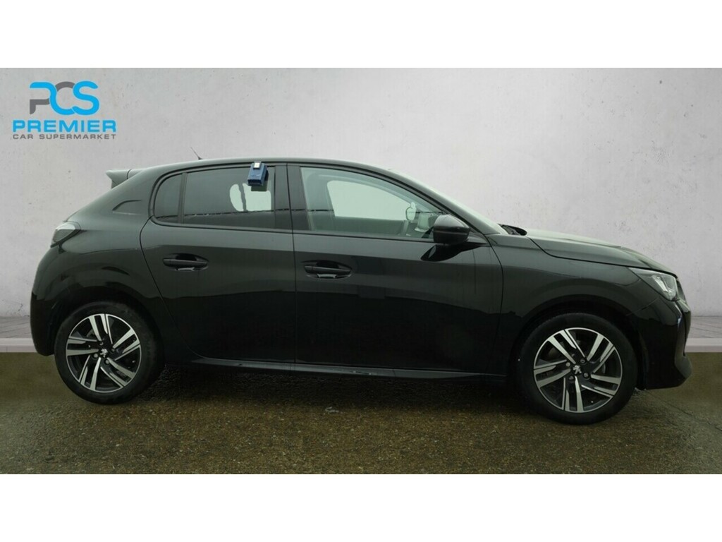 Peugeot 208 Puretech Allure Premium Black #2
