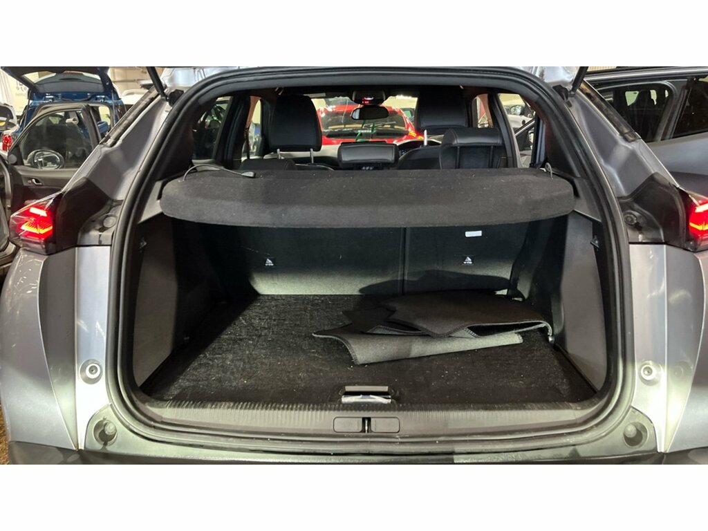 Peugeot 2008 Puretech Allure Grey #6