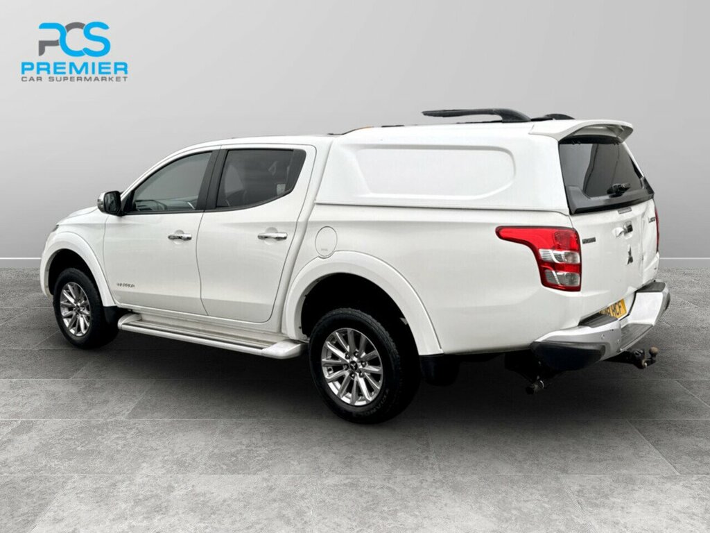 Mitsubishi L200 Di-d Dc Warrior White #2