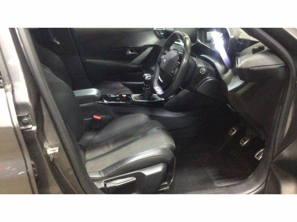 Peugeot 208 Puretech Gt Grey #4