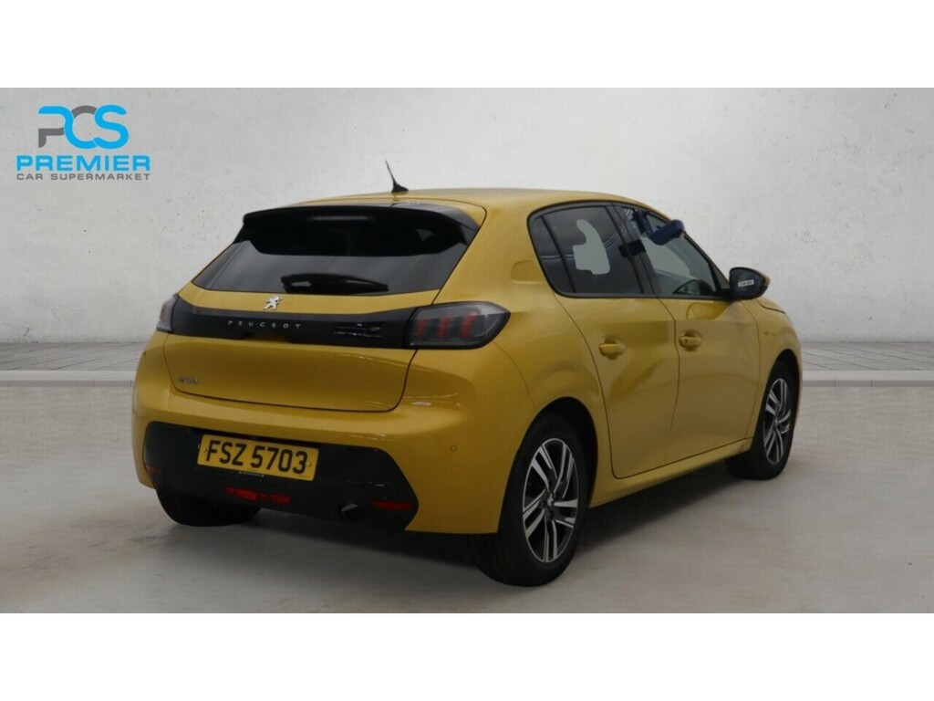 Peugeot 208 Puretech Allure Premium Yellow #4