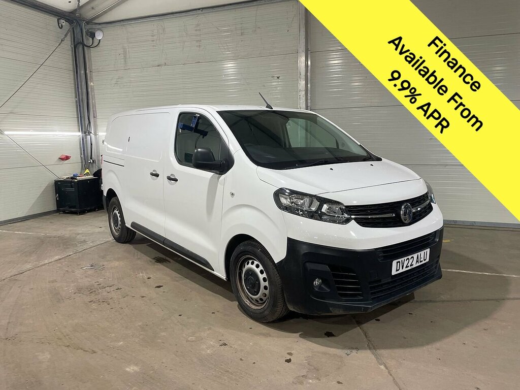 Vauxhall Vivaro Turbo D 2900 Dynamic White