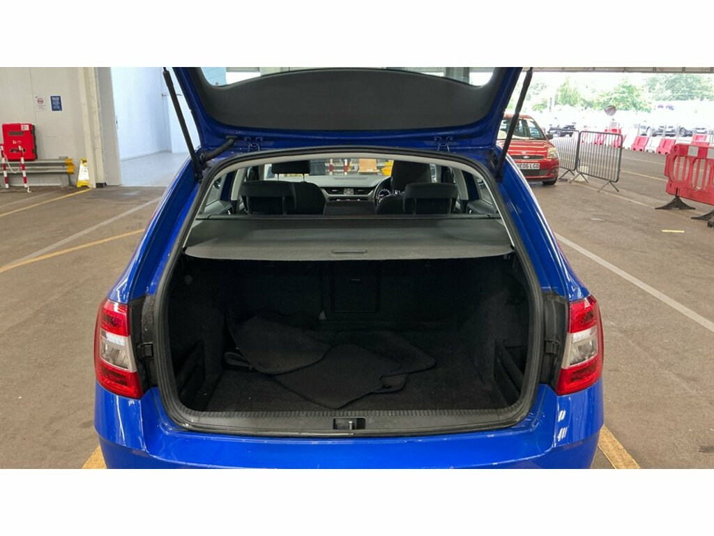 Skoda Octavia Tdi Se Technology CY20AAK Blue #5