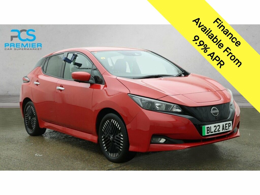 Nissan Leaf N-connecta Red