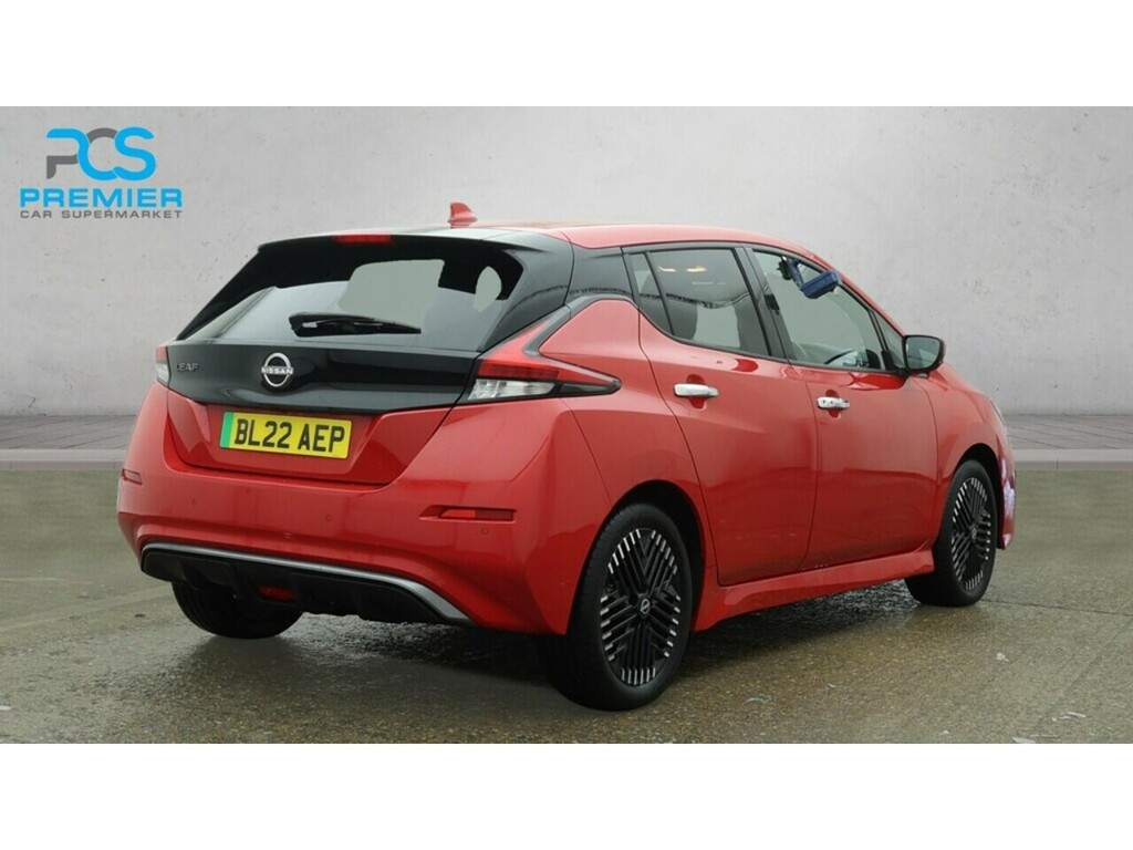 Nissan Leaf N-connecta Red #4