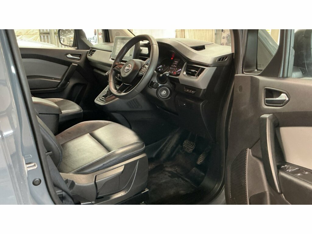 Nissan TOWNSTAR Acenta White #8