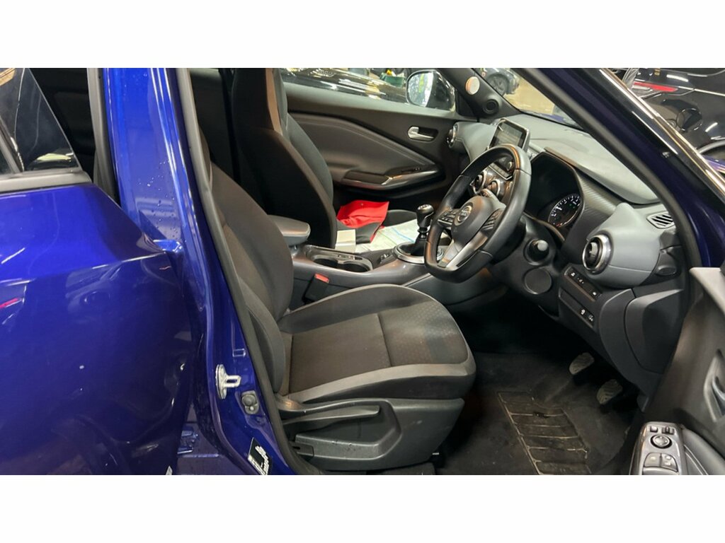Nissan Juke Dig-t N-connecta Blue #3