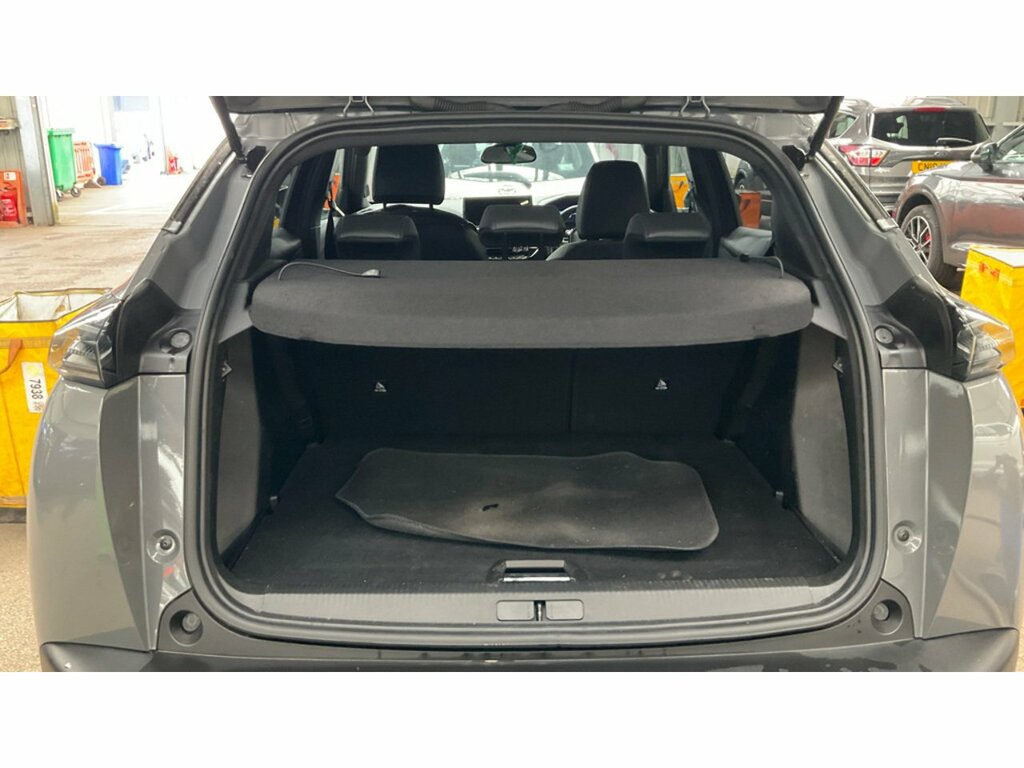 Peugeot 2008 Puretech Allure Grey #5