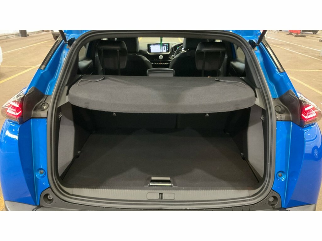 Peugeot 2008 Puretech Allure Blue #5