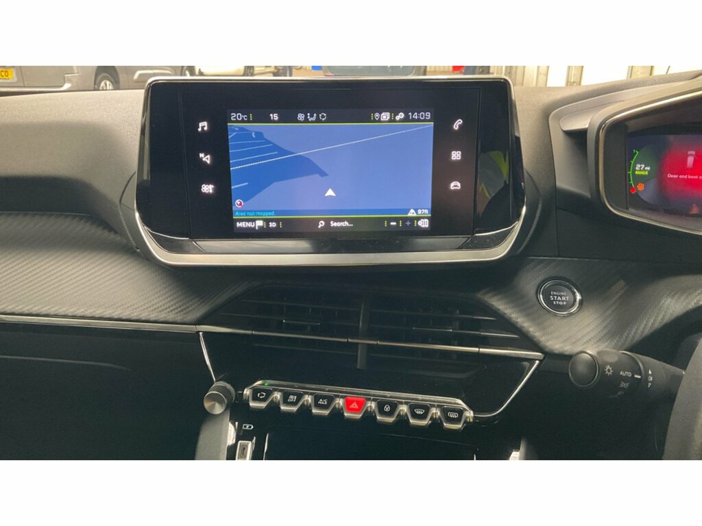 Peugeot 2008 Puretech Allure Premium Black #6