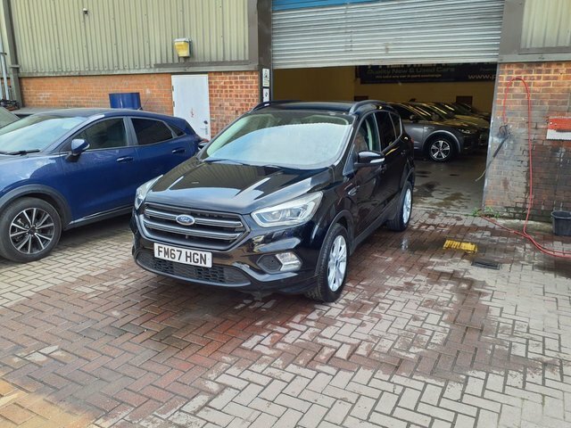 Ford Kuga 1.5 Tdci Titanium Suv Powershift Euro 6 FM67HGN Black #3