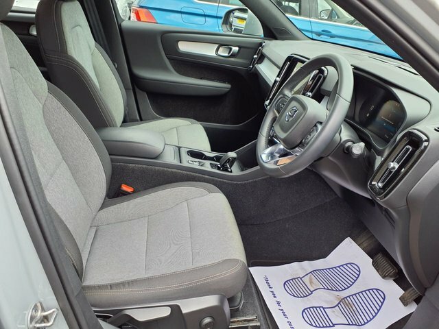 Volvo XC40 2.0 B3p Plus Dark Green #12