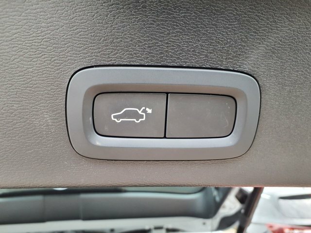 Volvo XC40 2.0 B3p Plus Dark Green #8