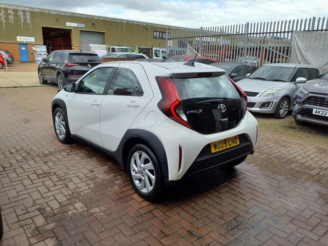 Toyota Aygo X 1.0 Vvt-i Pure Hatchback X-shift Euro 6 White #6