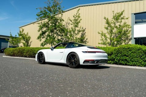 Porsche 911 Targa 4 Pdk. White #2