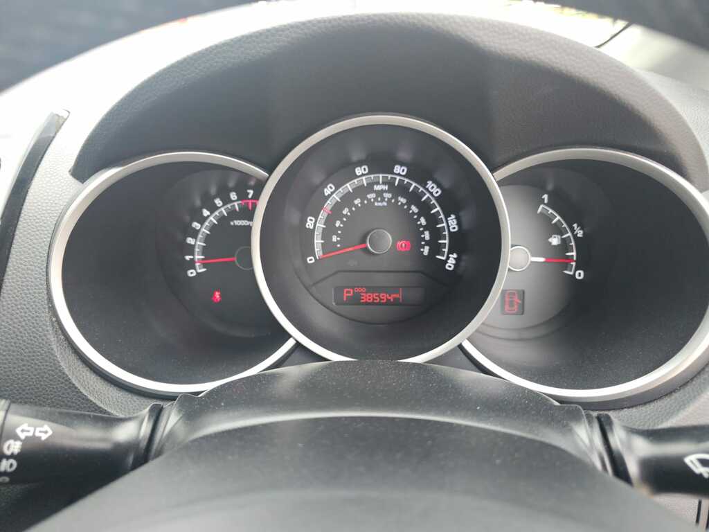 Kia Venga Venga 4 Isg White #32