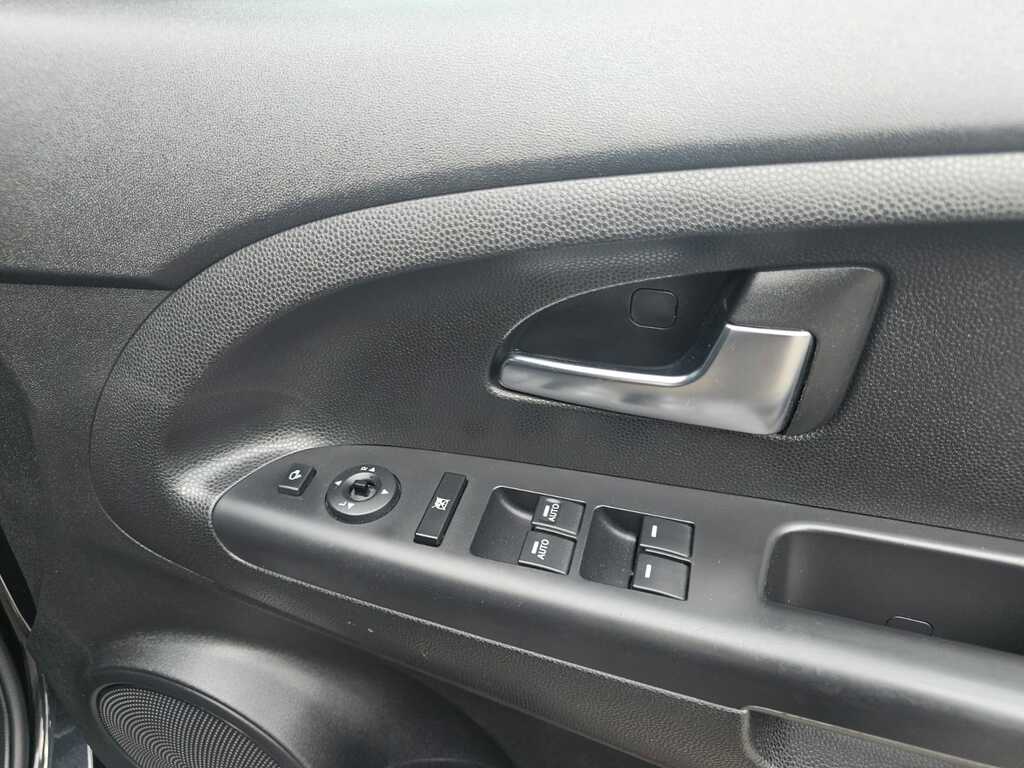 Kia Venga Venga 4 Isg White #26