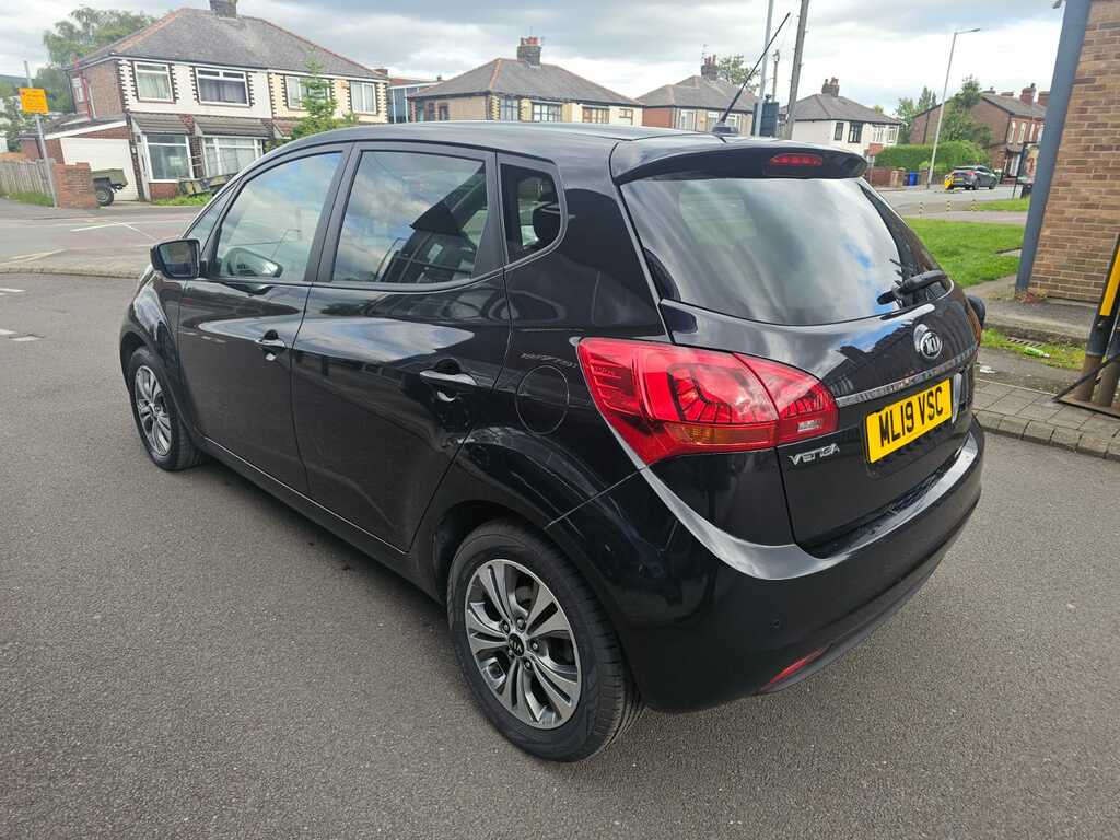 Kia Venga 1.6 3 Black #5