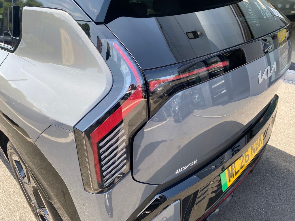 Kia EV3 81.4 Kwh Gt-line Grey #4