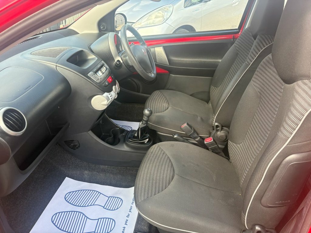 Peugeot 107 1L Active Red #6