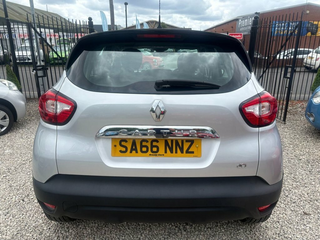 Renault Captur 1.5L Dynamique Nav Silver #5