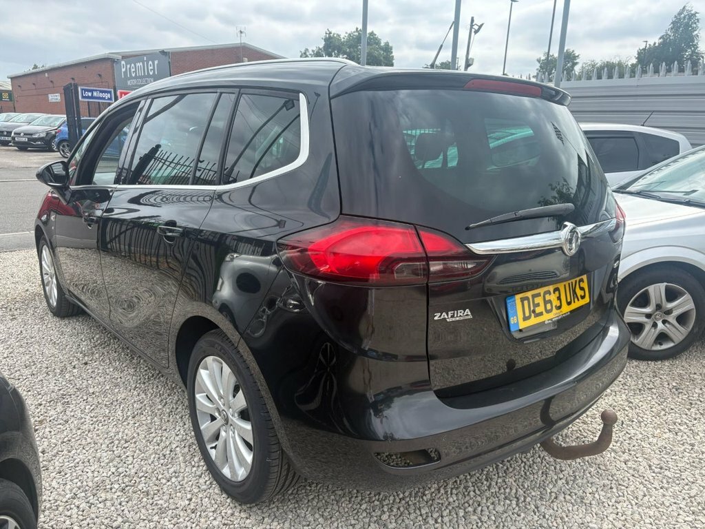Vauxhall Zafira Tourer 2L Se Black #4