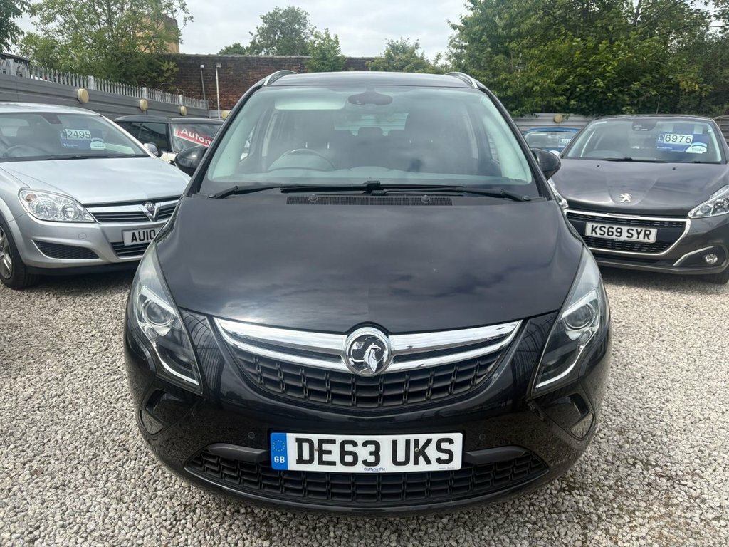 Vauxhall Zafira Tourer 2L Se Black #2