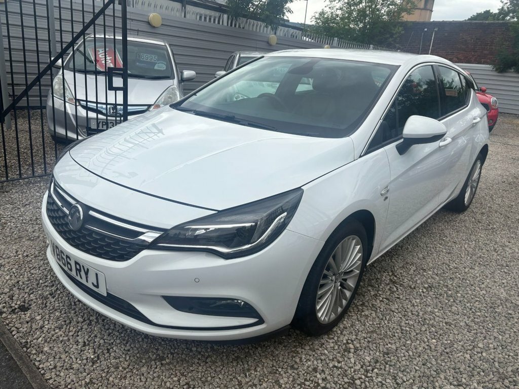 Vauxhall Astra 1.6L Elite VO66RYJ White #3
